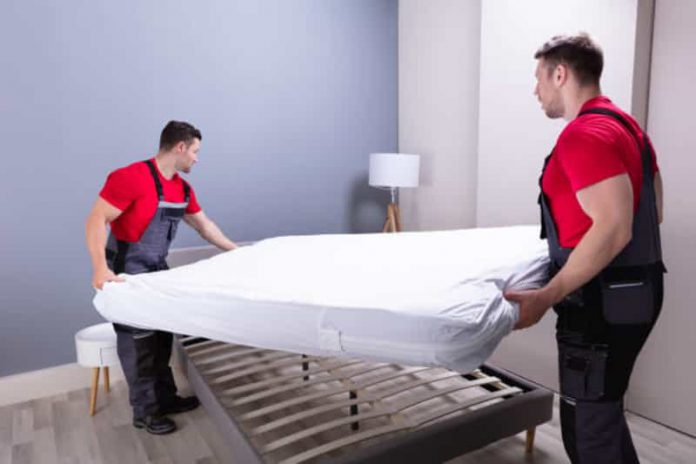 mattress delivery box size